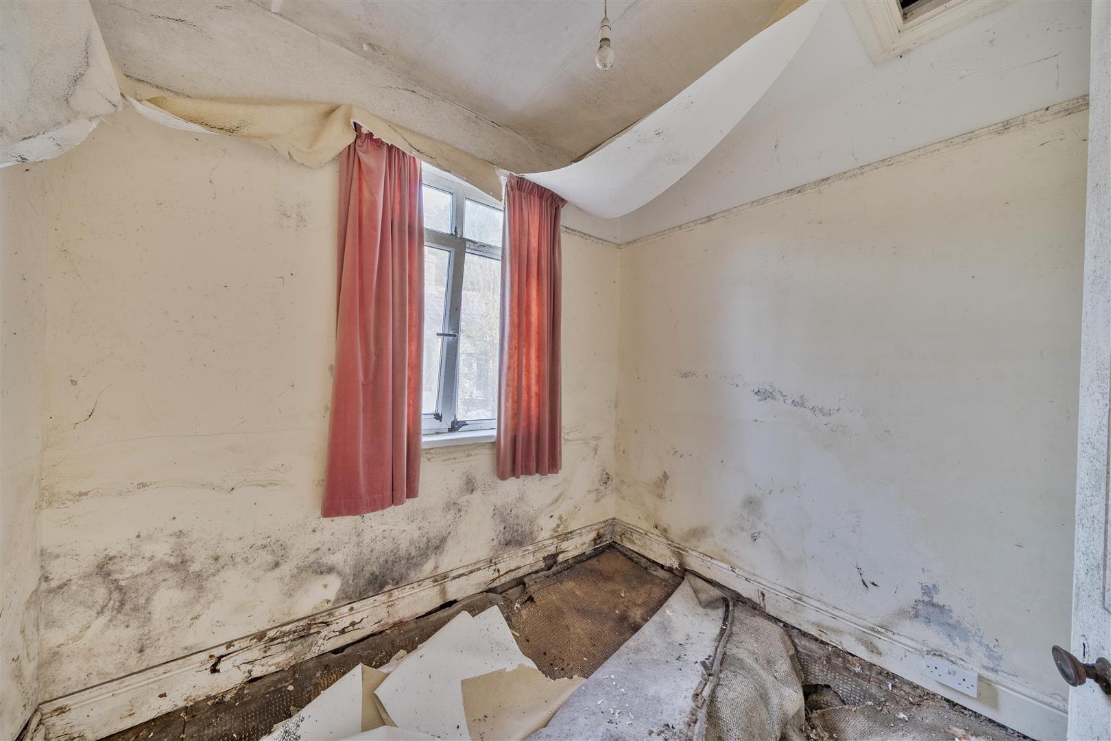 Gower Road, Killay, Swansea, SA2 7AH